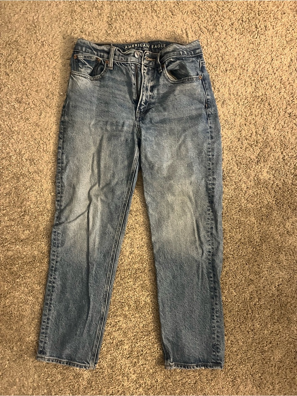 American Eagle Outfitters Women’s Light Blue Super High Rise Ankle Straight Jean
